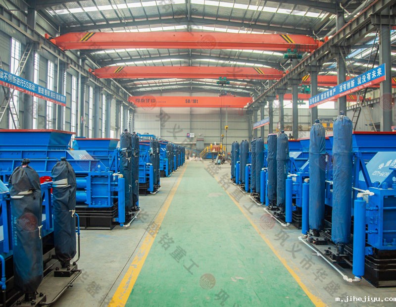 鹅卵石制砂用华盛铭厂家的对辊式制砂机