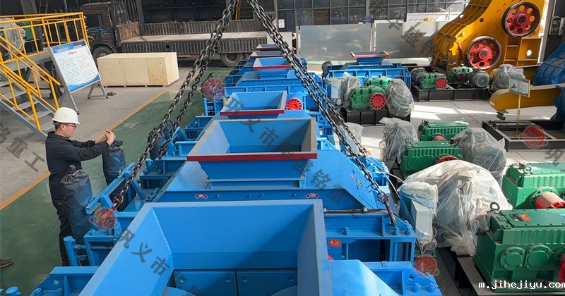 液压对辊破碎制砂机