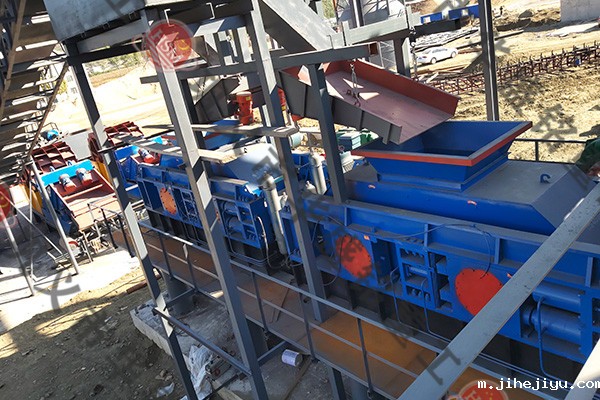 全液压鹅卵石制砂机发货现场