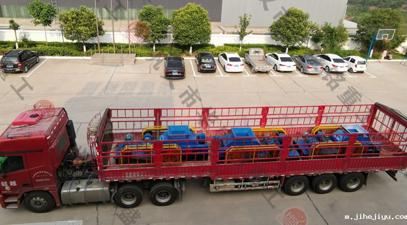 三台750ⅹ500型taptap手机下载安装发往贵阳